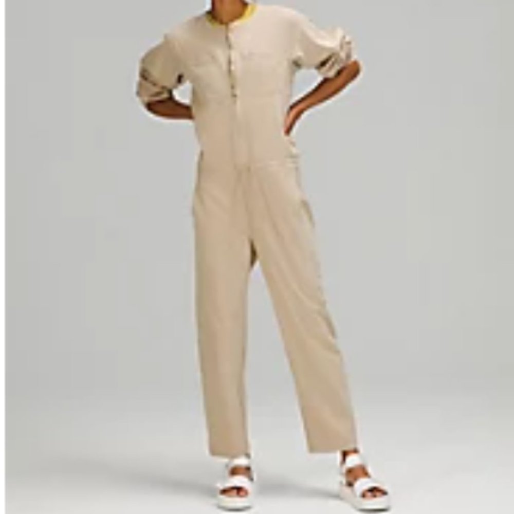 NWOT Lululemon Ventlight Zippered Jumpsuit 14